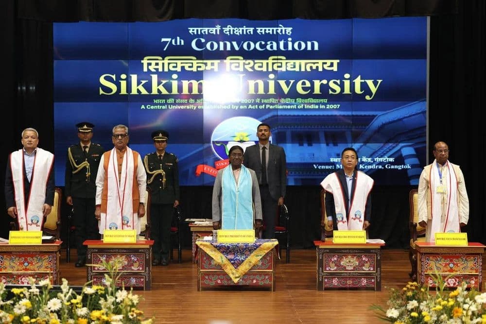 President Droupadi Murmu Congratulates Sikkim on Historic Full Literacy Achievement